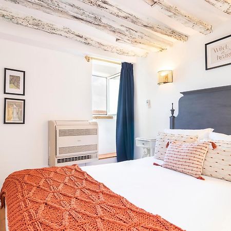 Delightful & Quirky With River Views Lisbon Luaran gambar